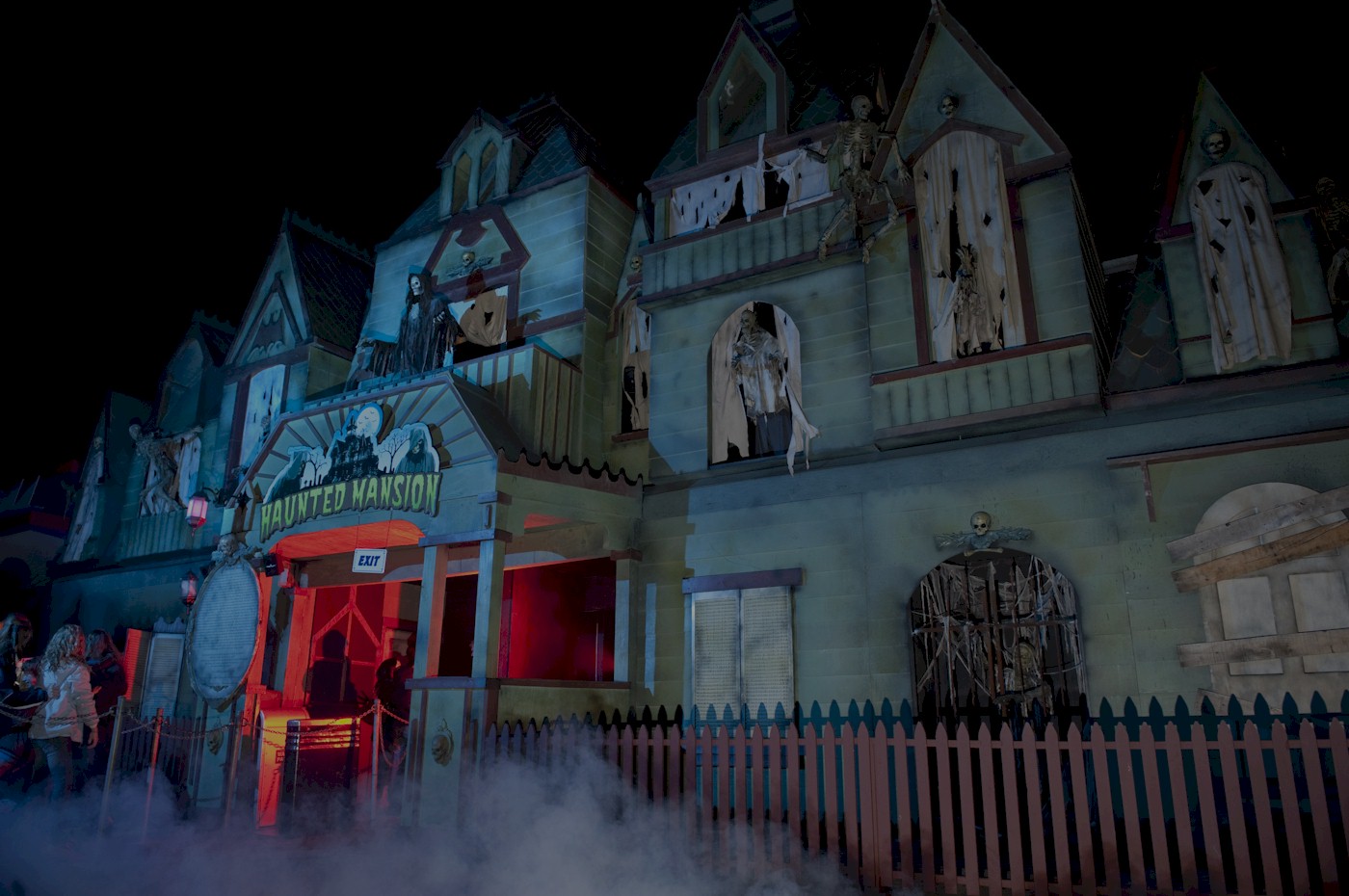 Haunted Mansion - Fright Nights at Playland